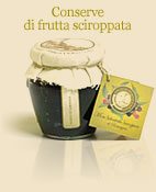 Conserve di frutta sciroppata